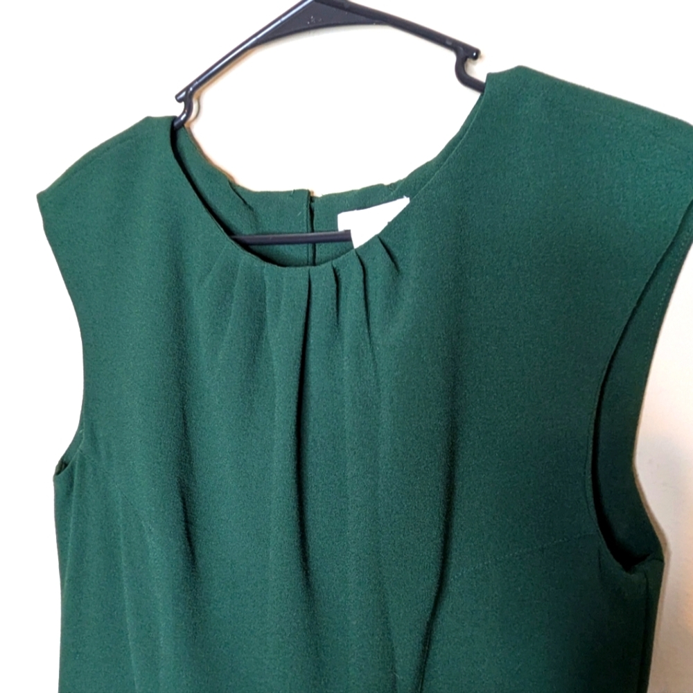 Green Sleeveless Dress